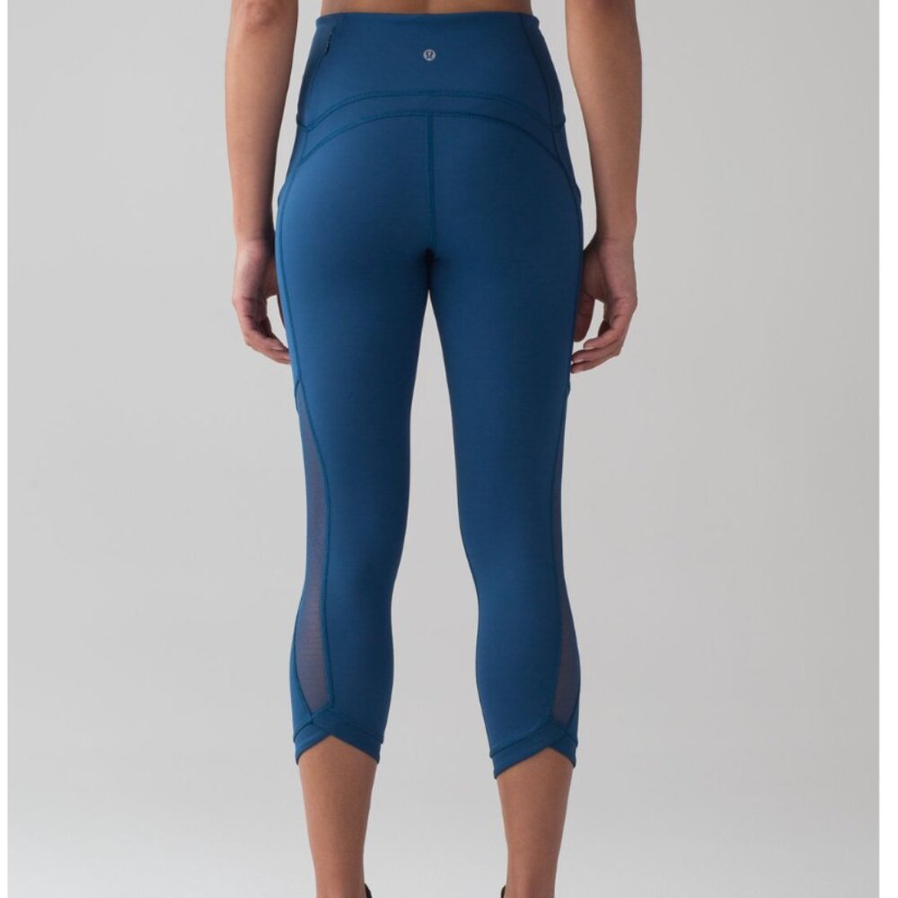 Lululemon Sole Crops Luxtreme Sz 8